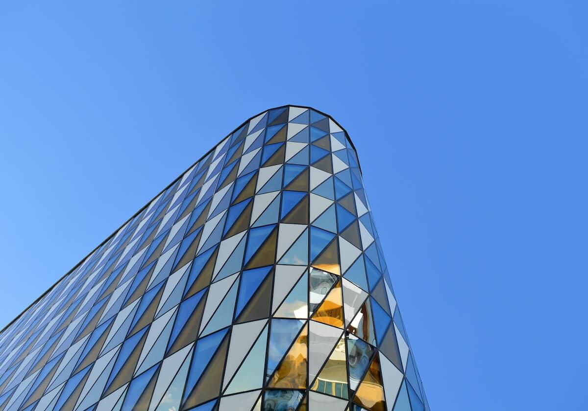 亚博体育改名-詹姆斯将复出对阵步行者 施罗德戴维斯亦回归